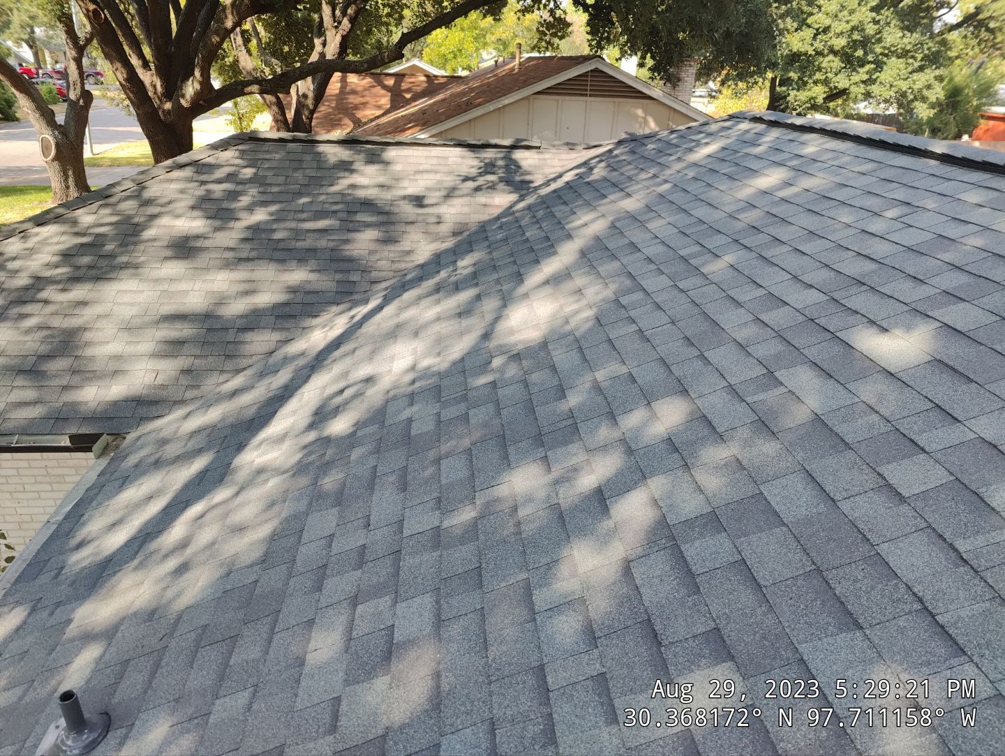 Residential Roofing Installation using Owens Corning Oakridge Estate Grey by DeZign Roofing & Exteriors