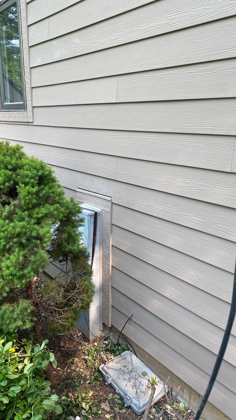 James Hardie Vinyl Siding Installation by Custom Installations, Inc.