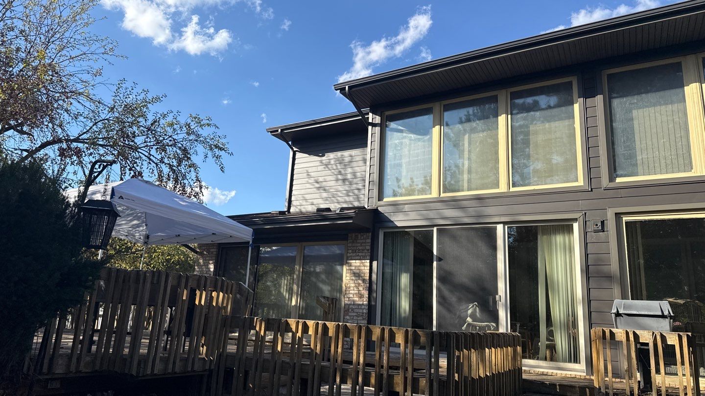 Siding Replacement using Alside S7 Cedar Mill Grain Cast Iron by 180 Contractors