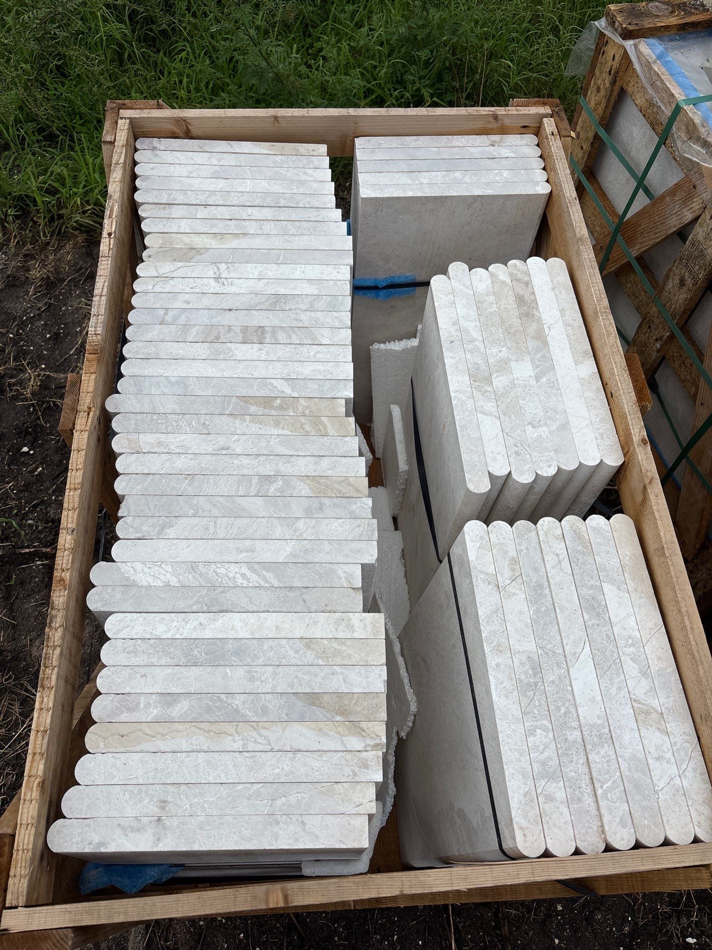 Textured Marble Pool Deck - Bonita National Golf & Country Club by Old Town Pavers Llc