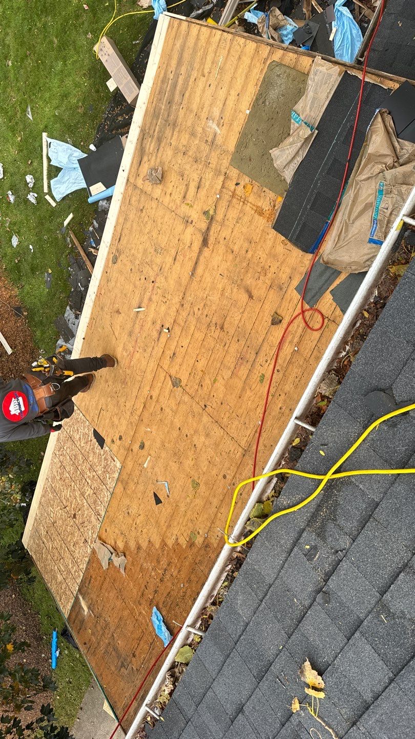 Roof Replacement using CertainTeed Landmark Pro by 180 Contractors