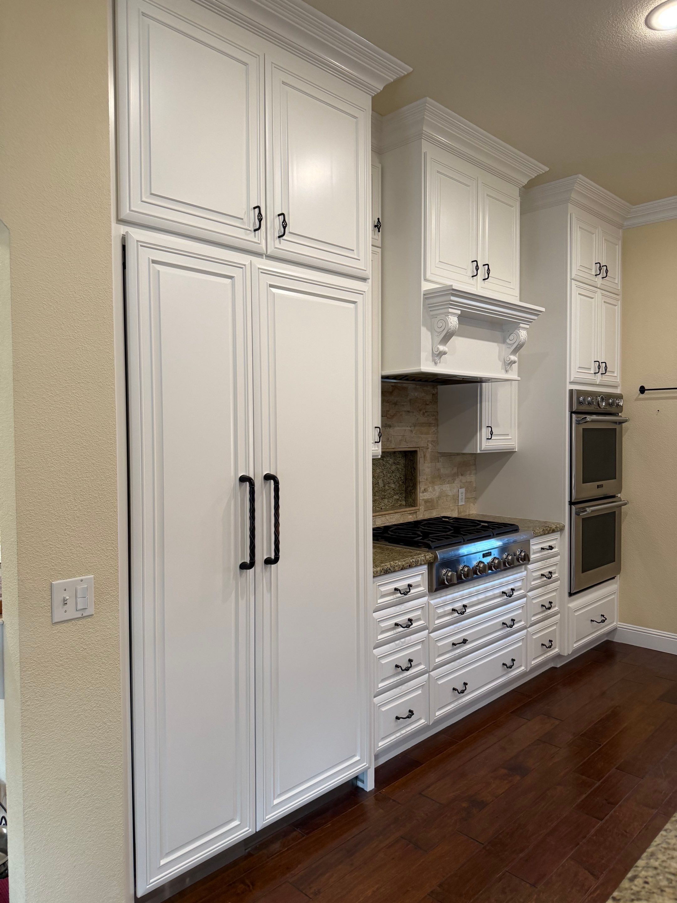 Cabinet Painting in Oakdale