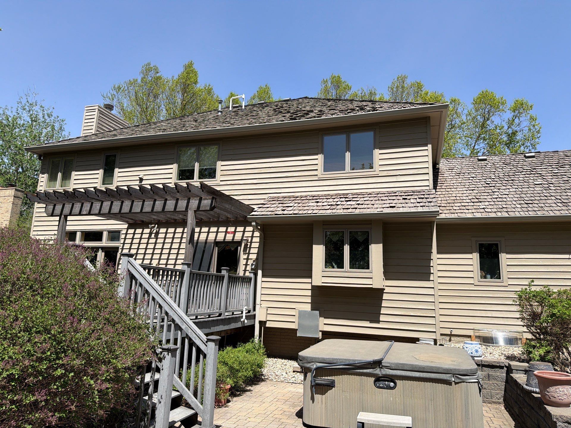 Residential Siding Replacement and Wood Rot Repair in Sioux Falls by Select Painting, Coatings & Garage Cabinets