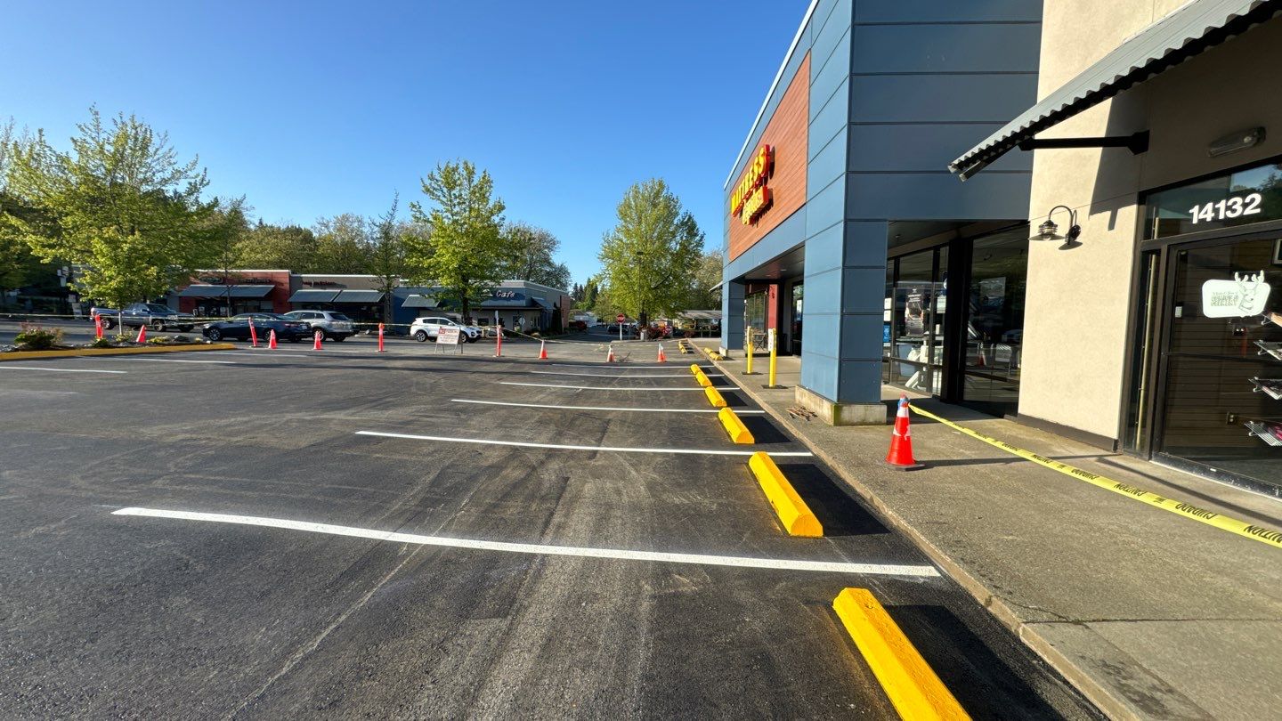 Colliers - Woodinville New Asphalt Parking Lot by Jireh Asphalt & Concrete Inc 