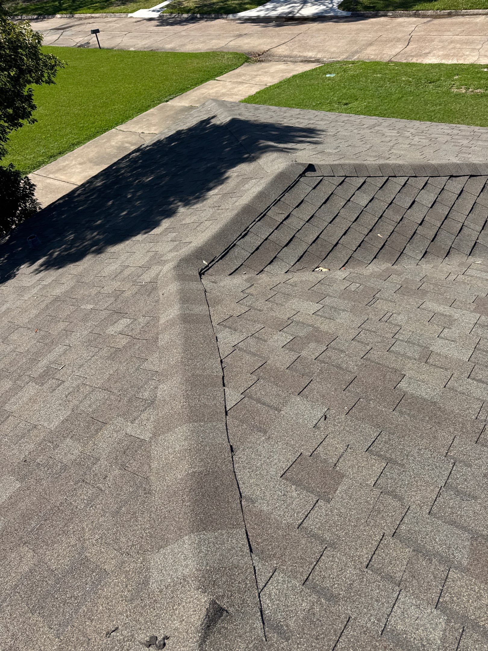 Baytown Roof Installation using Atlas Pinnacle Pristine by Modern BYLT Roofing & Construction