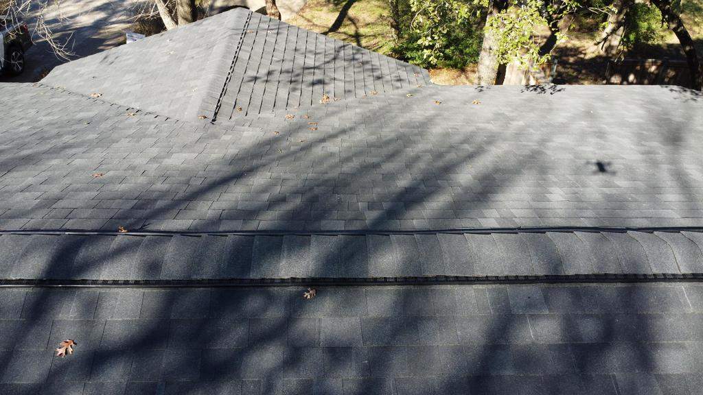 Onyx Black - Owens Corning TruDefinition Oakridge by RoofsOnly.com