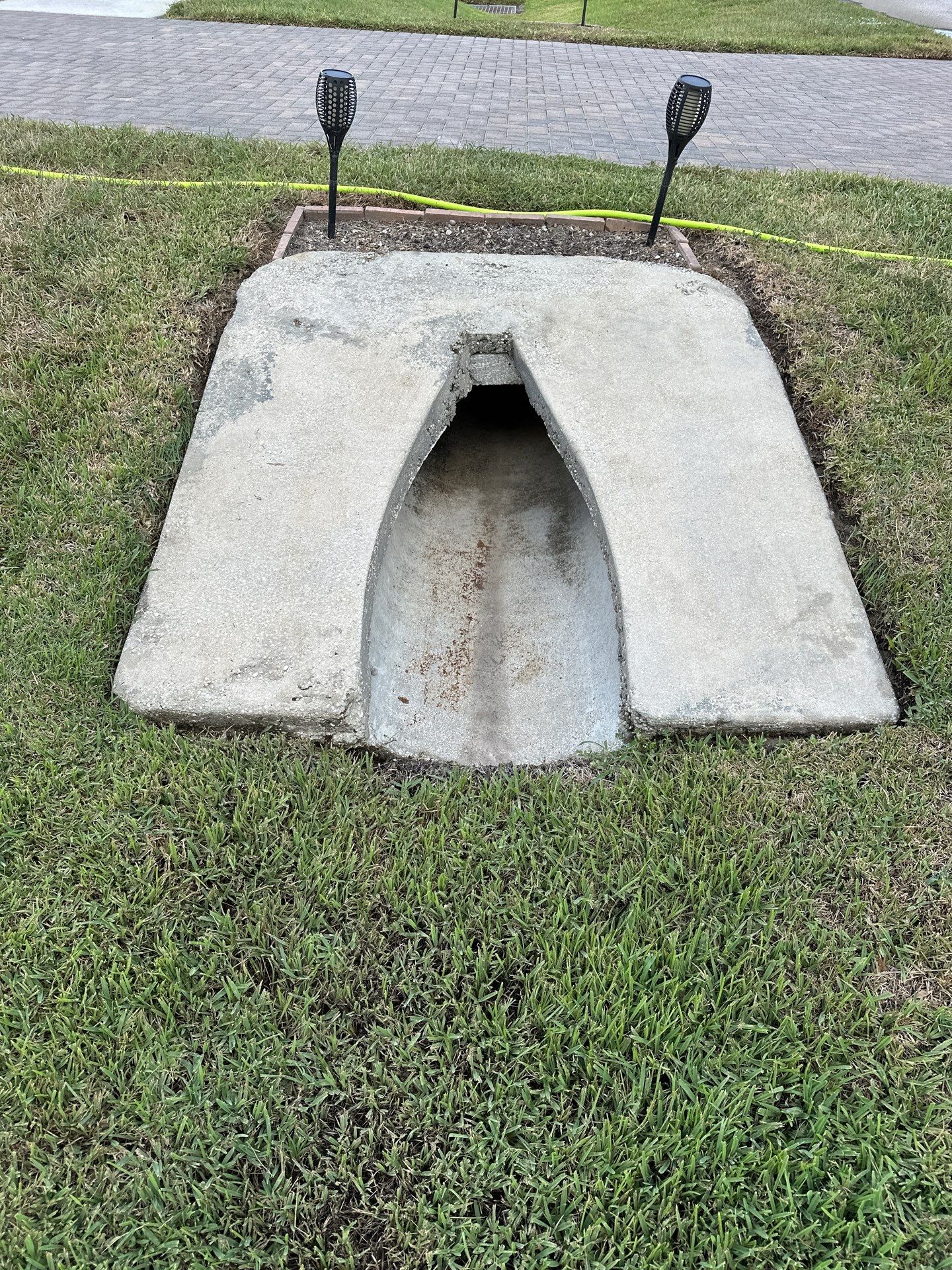 Paver Driveway, Pool Deck, Outdoor Furniture & Culvert Cleaning in Winding River Community, Bradenton, FL | Sunshine AquaWash by Sunshine AquaWash