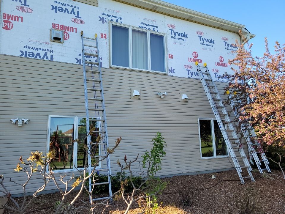 Residential Re-Roof using Landmark Shingles by White Castle Roofing