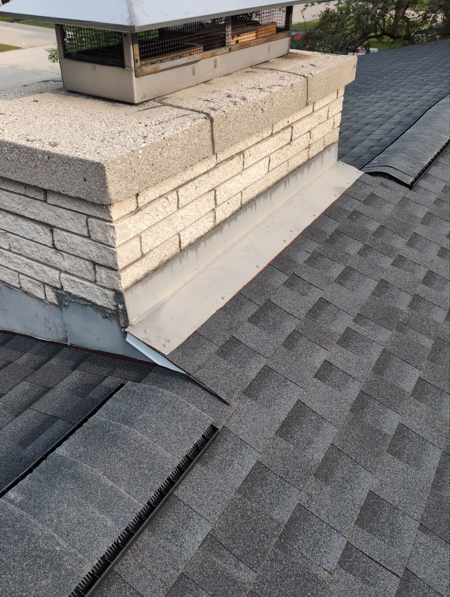 Roberts Home  by Gellings Roofing & Siding