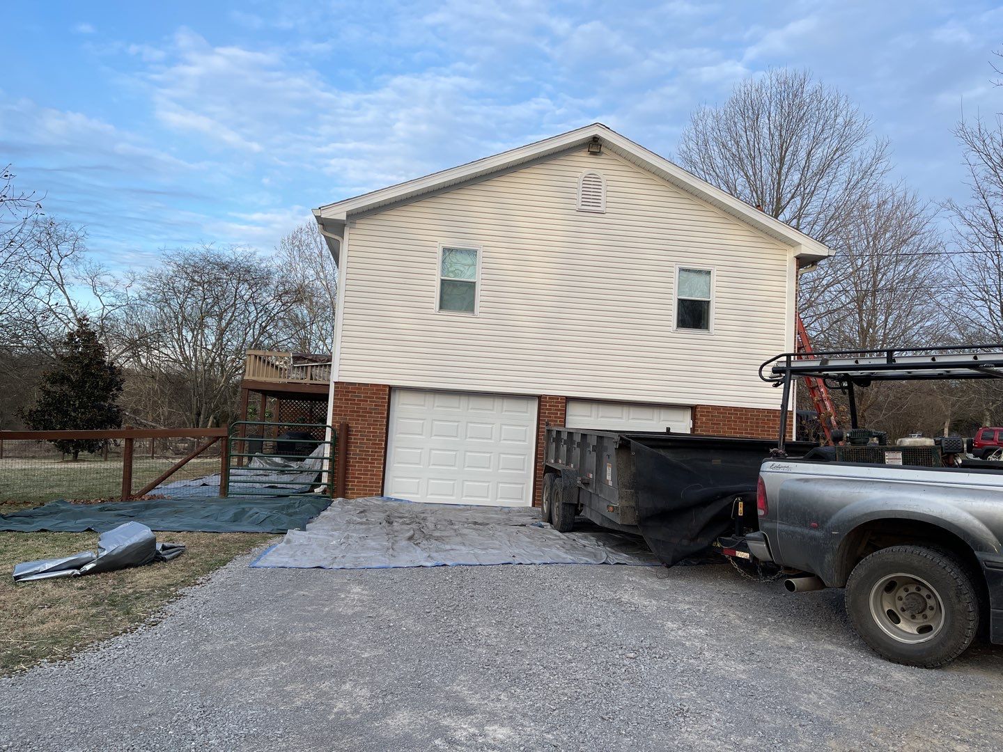 Residential Roofing Installation using Owens Corning Oakridge Roofing System by Undersun Roofing 