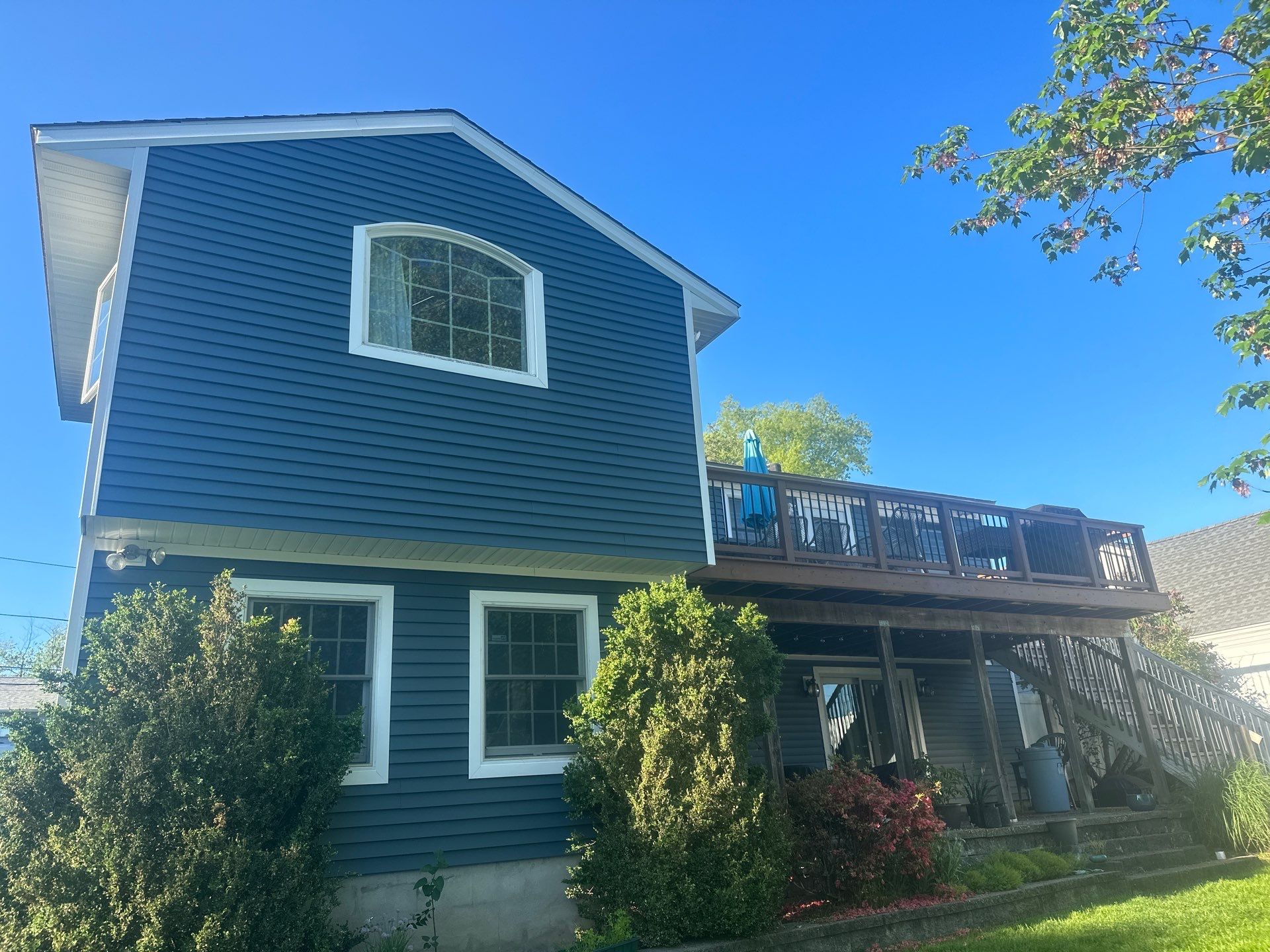 Siding Installation using Certainteed Cedar Impressions Straight Edge Perfection Shingles - D7 - Pacific Blue by A Plus Exterior