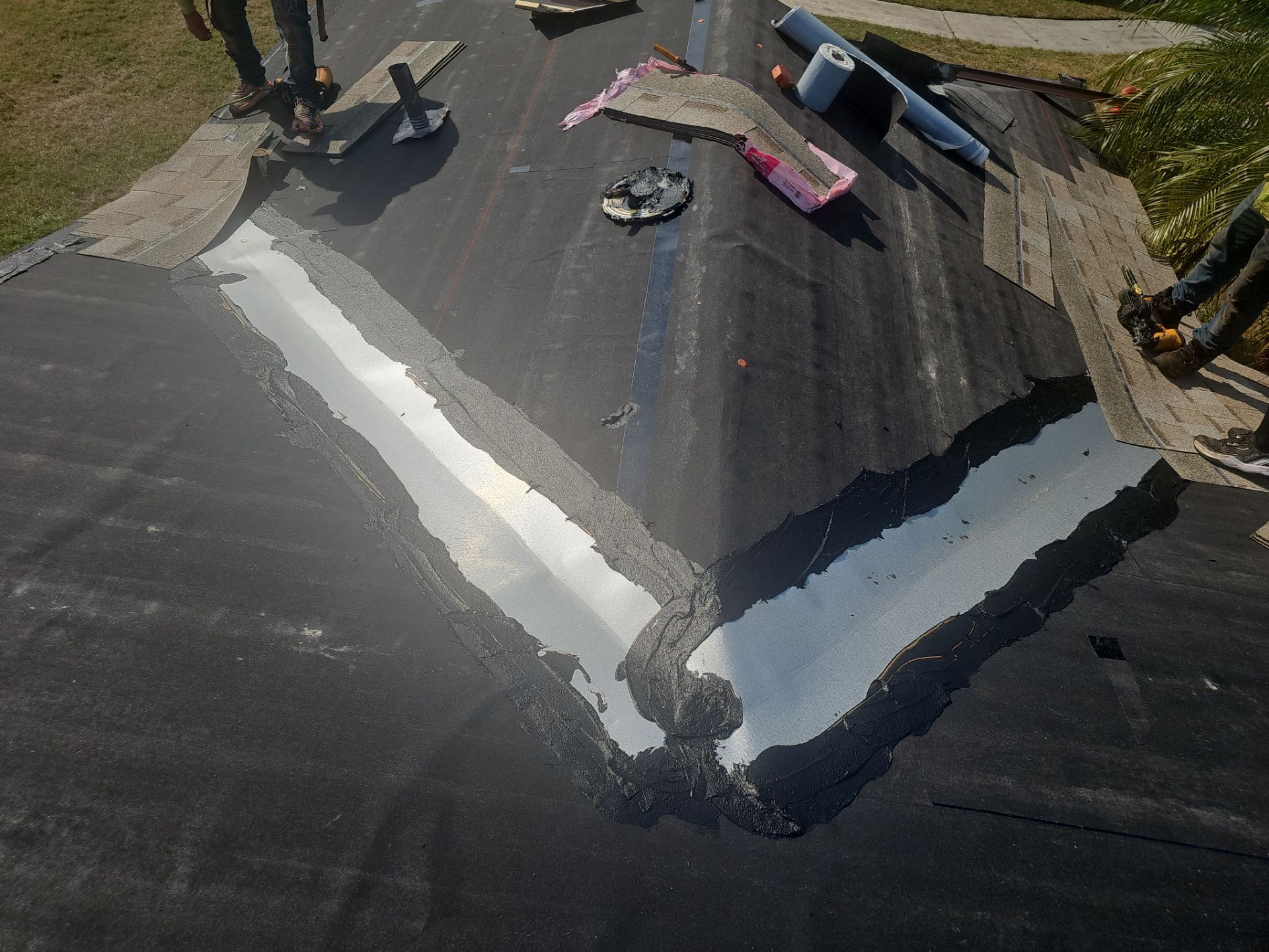Project in Clearwater 33760 by Mitchell Roofing Company LLC 