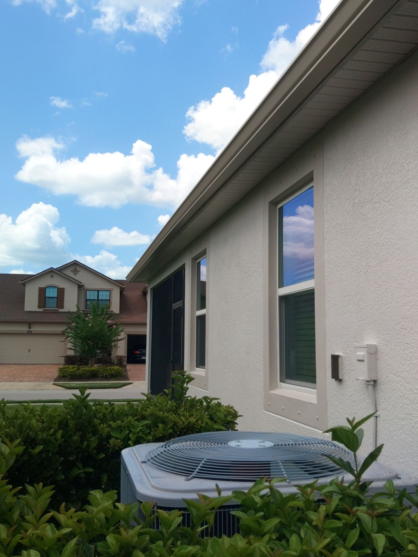 6-Inch K-Style Seamless Gutters in Bradenton FL by Gutter Professors