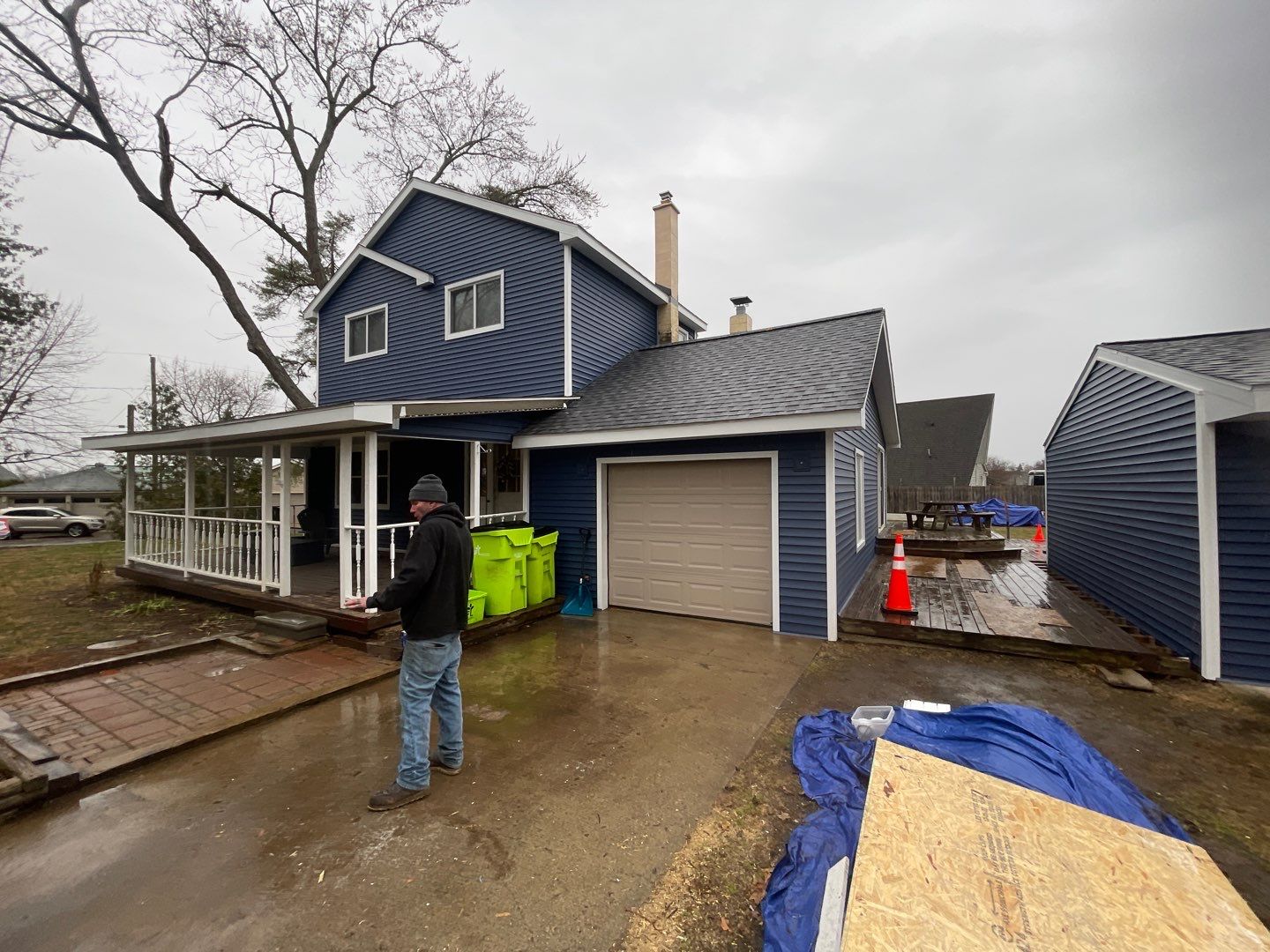 Siding Replacement using CertainTeed Restoration Classis D4 by 180 Contractors