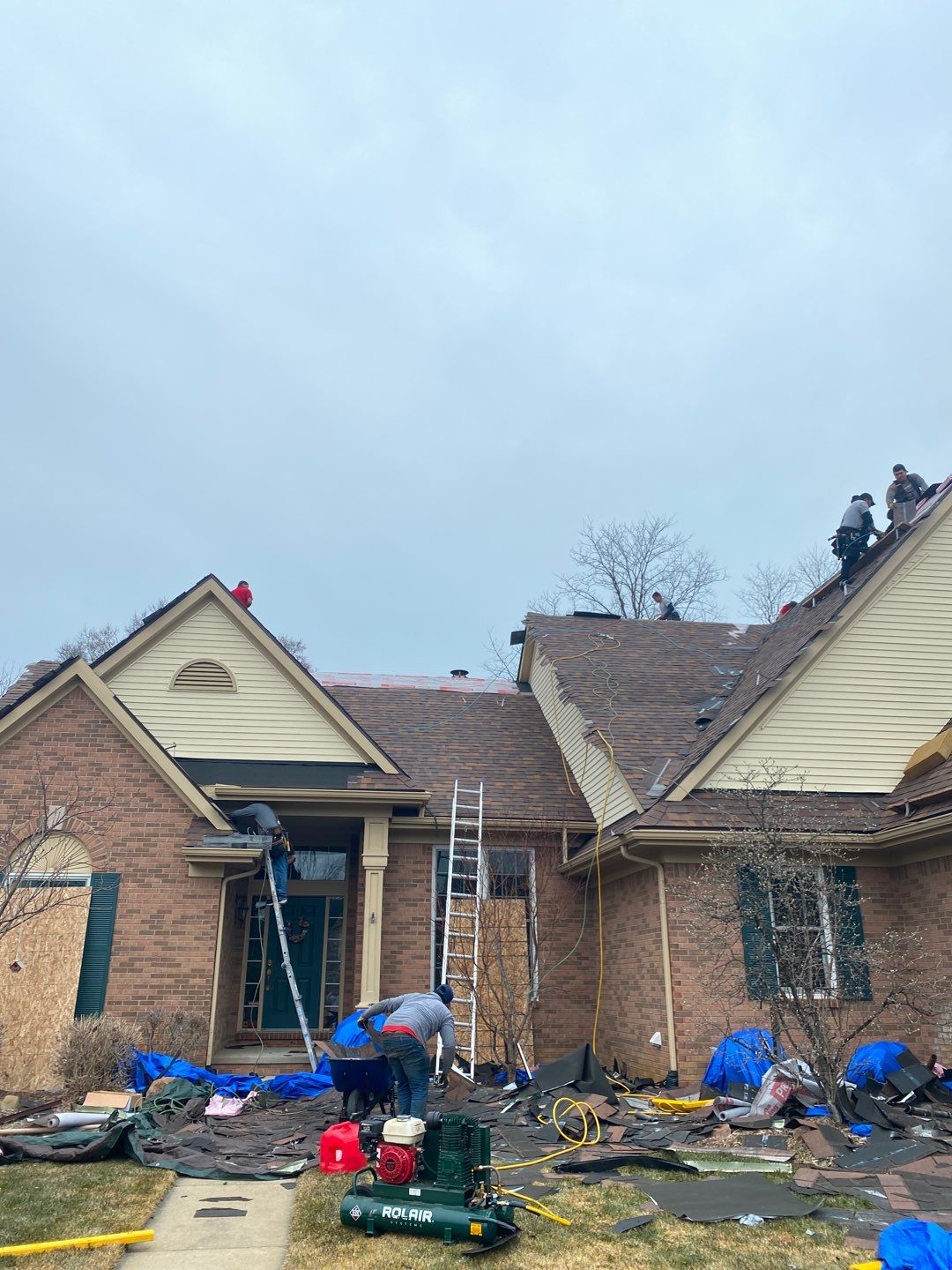 Roof Replacement using Owens Corning by 180 Contractors