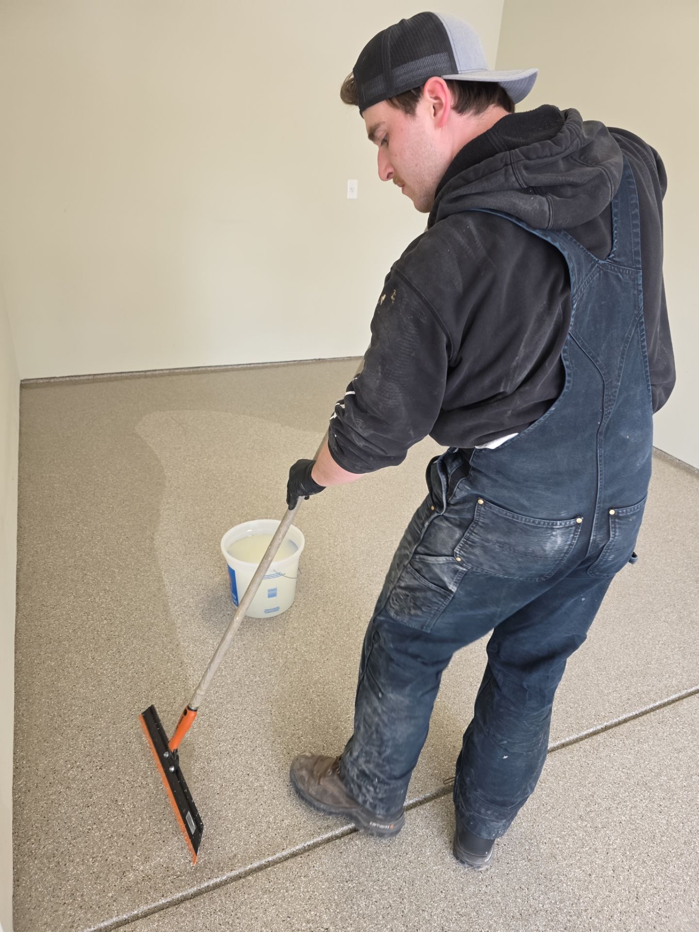 Custom Pebble Beach Flake Garage Floor Transformation in Yakima by Croc Coatings, LLC