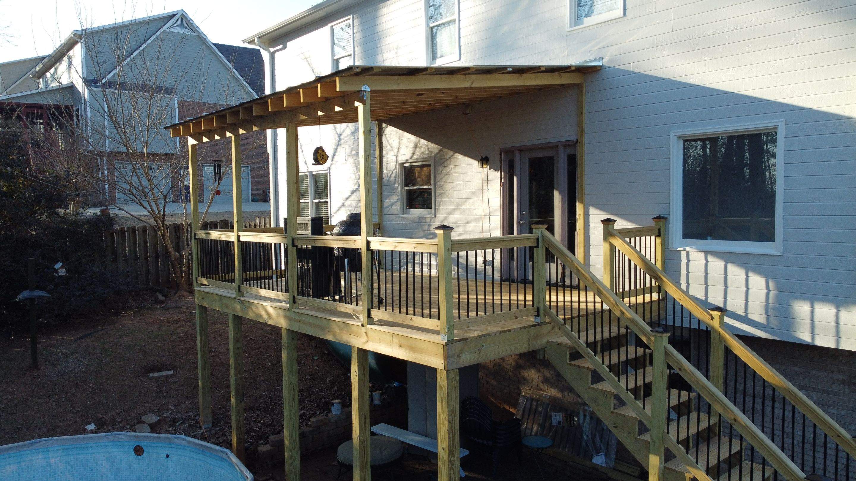 Balmoral Estates Screened Deck  by Pillar and Pine