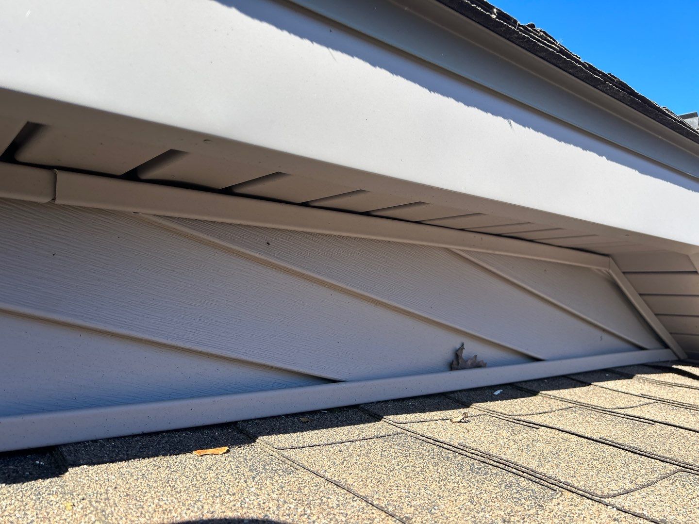 Siding Replacement using CertainTeed Restoration Classis D4 by 180 Contractors