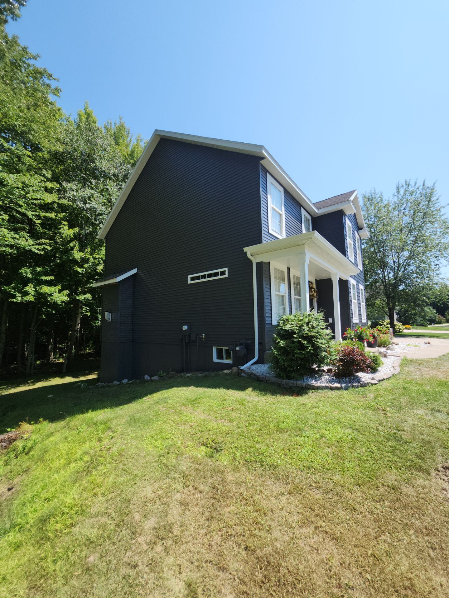 Exterior home painting. by Gordon Painting