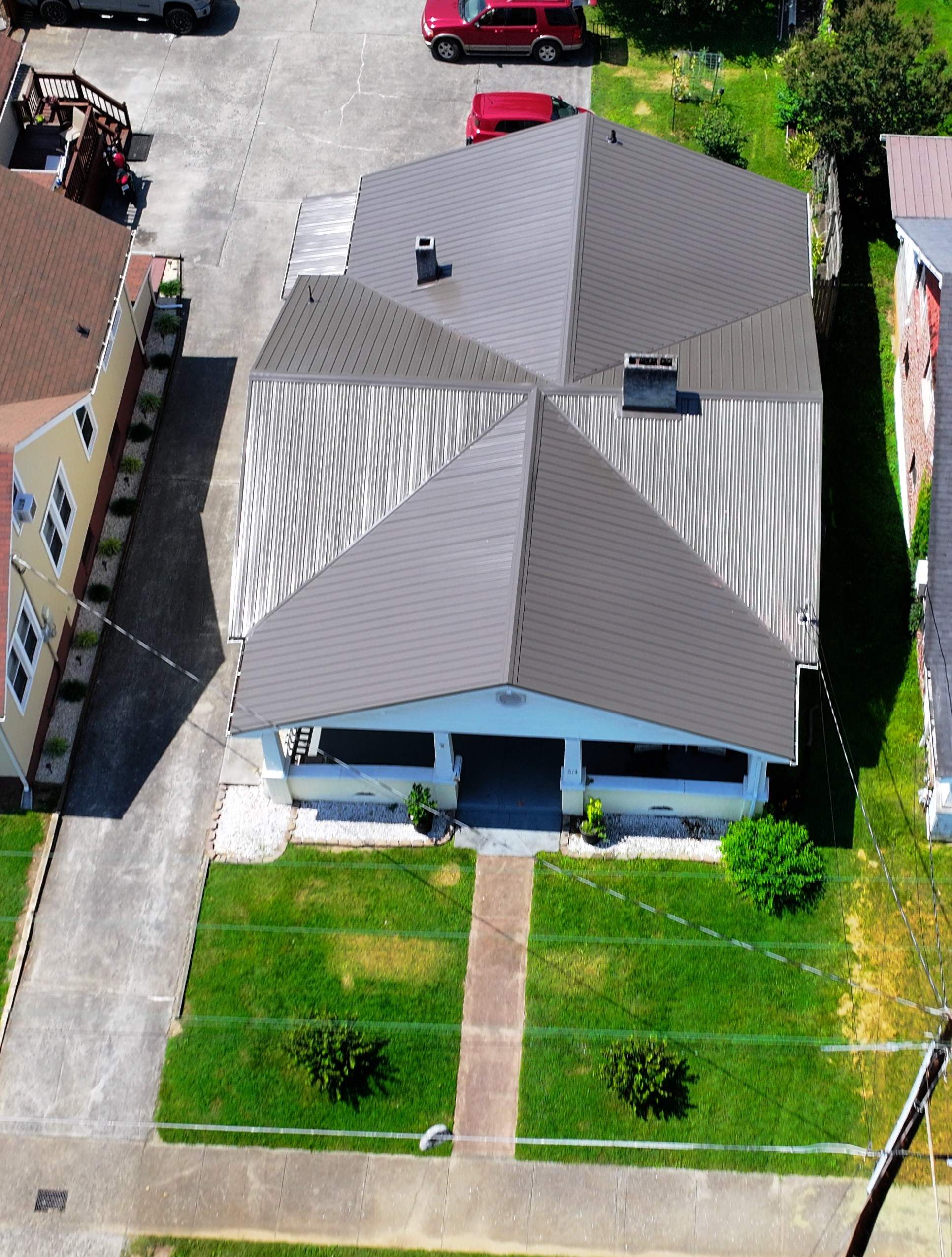 Fernandez Residence by Omnia Roofing