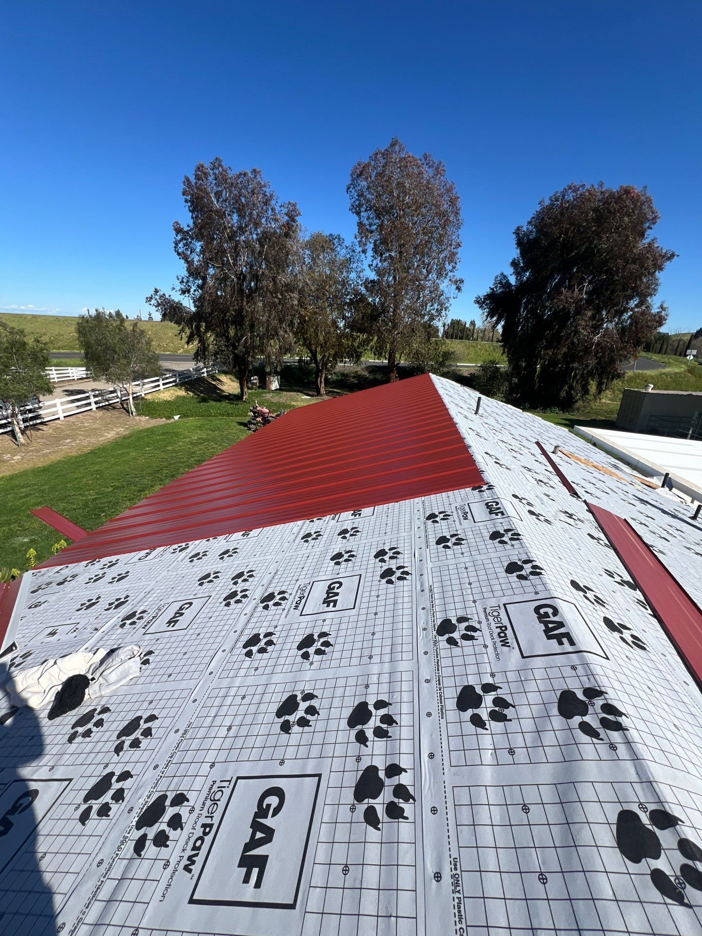 Metal Roofing by Straight Edge Roofing Inc