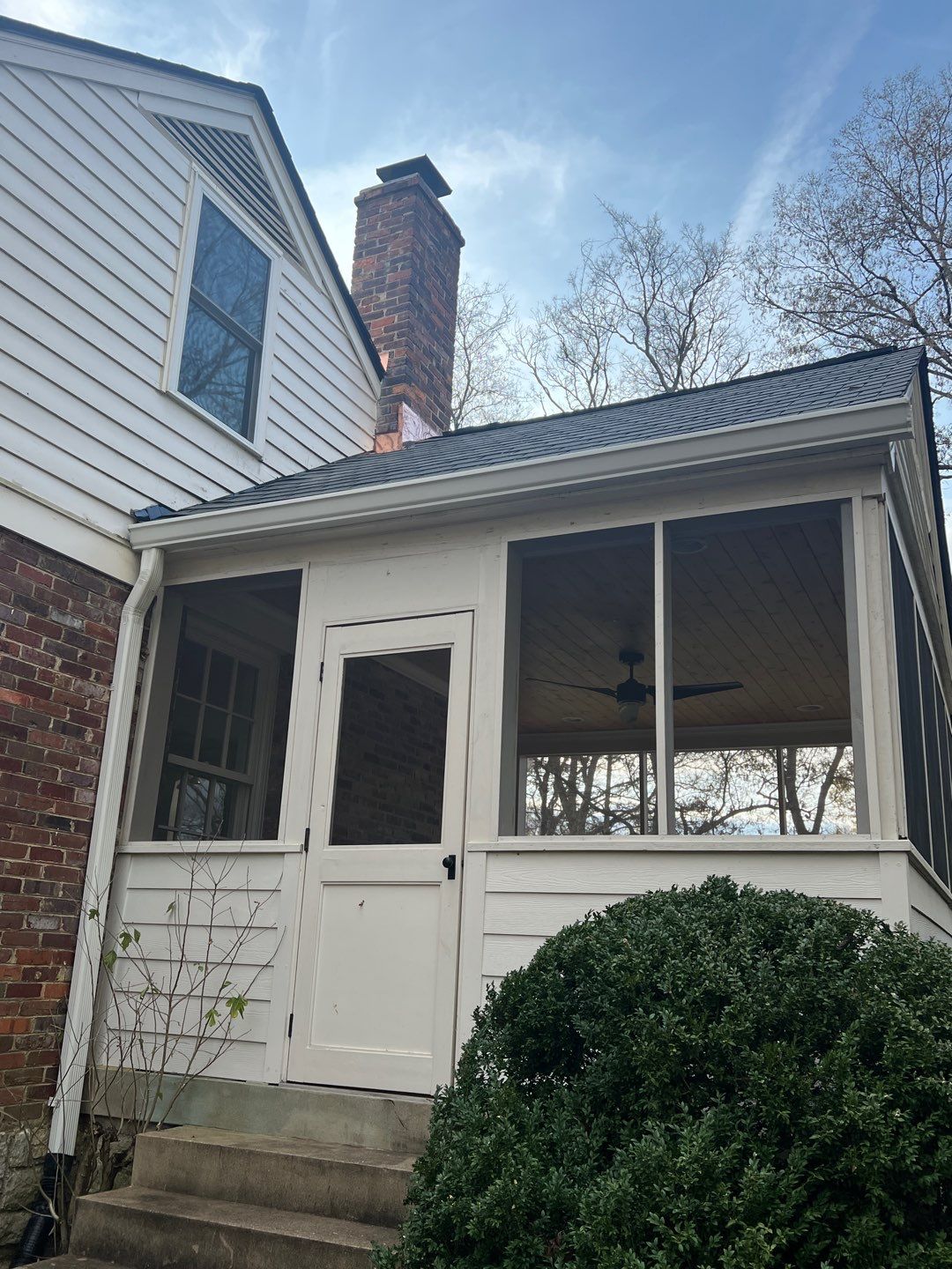 GAF Slateline Shingles with Copper Standing Seam and Flashings by Undersun Roofing 