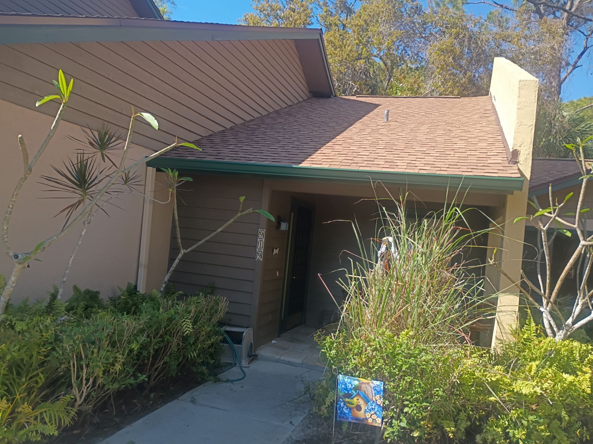 Leaf Guard using Gutter Guards & 3X4Downspoutsts in Sarasota FL by Gutter Professors