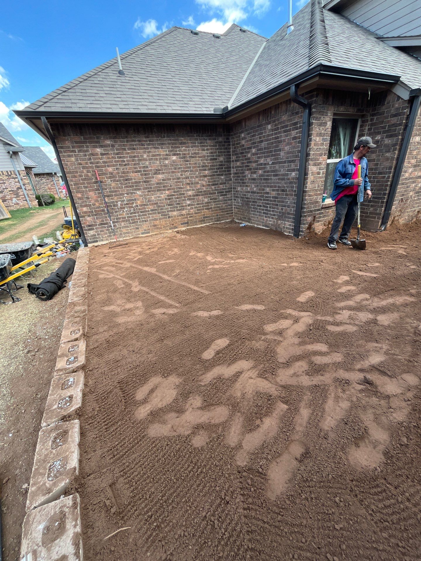 Custom Segmental Block Retaining Wall and Sod Installation in Lawton by Clays Services Inc