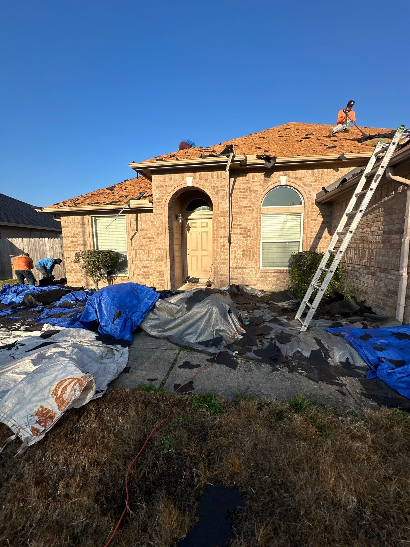 Roof Replacement in Magnolia Place, Fresno TX by Roof Repair Company