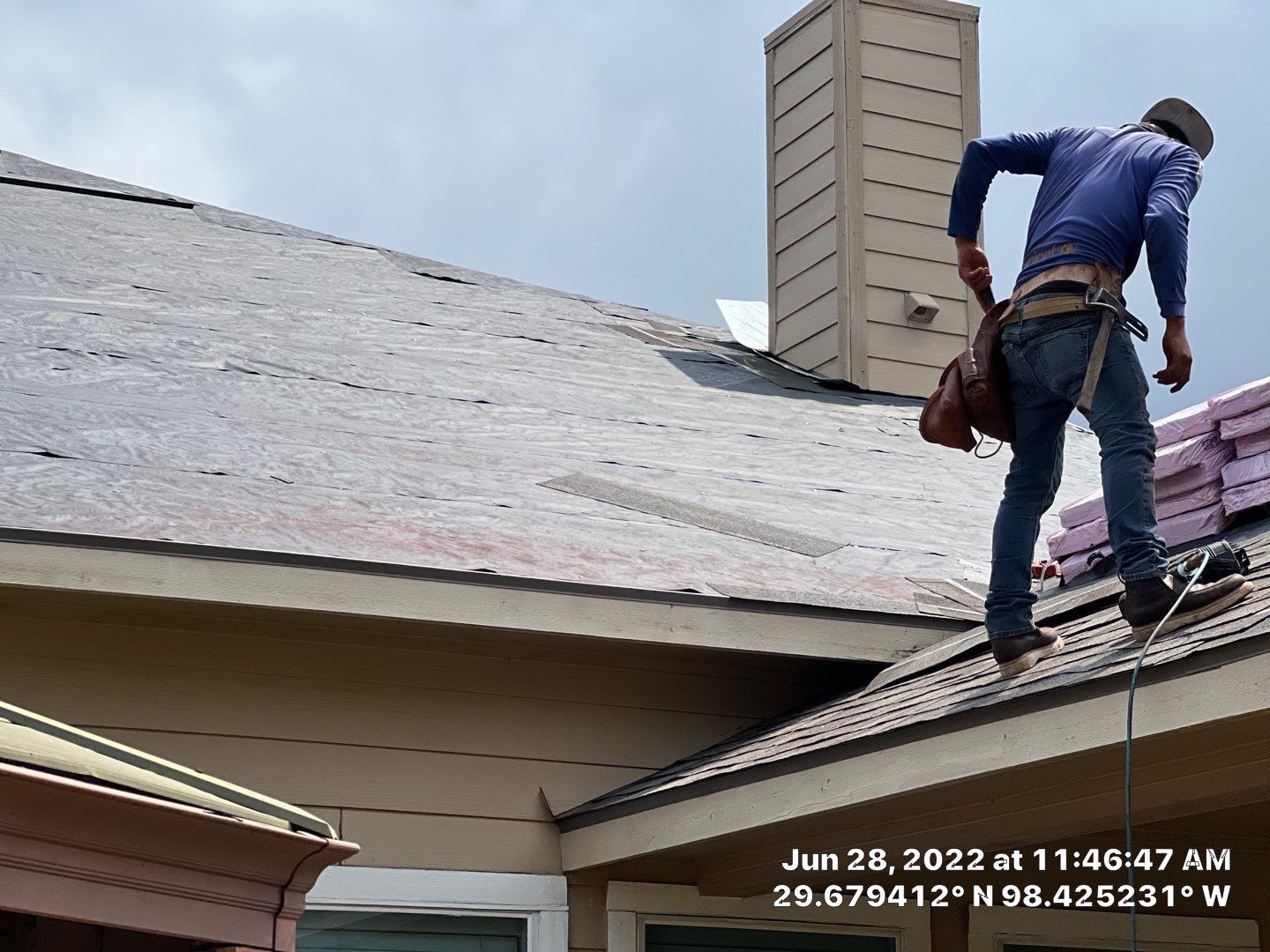 Residential Roof Replacement using Owens Corning 30 year Architectural Shingles by Premier Roofing and Contracting