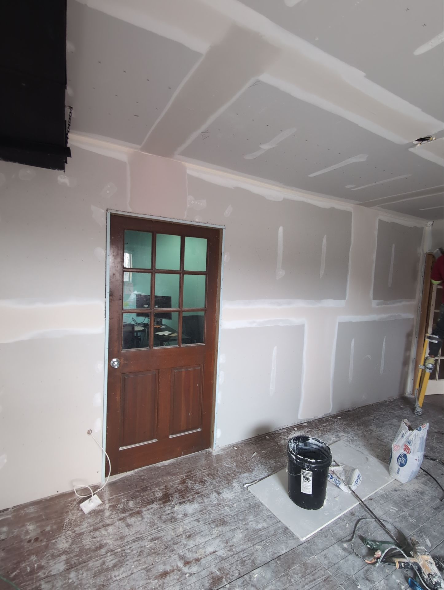 Commercial Office Renovations – Drywall, Paint & Flooring – Burgaw, NC by RGR Construction and Roofing, LLC