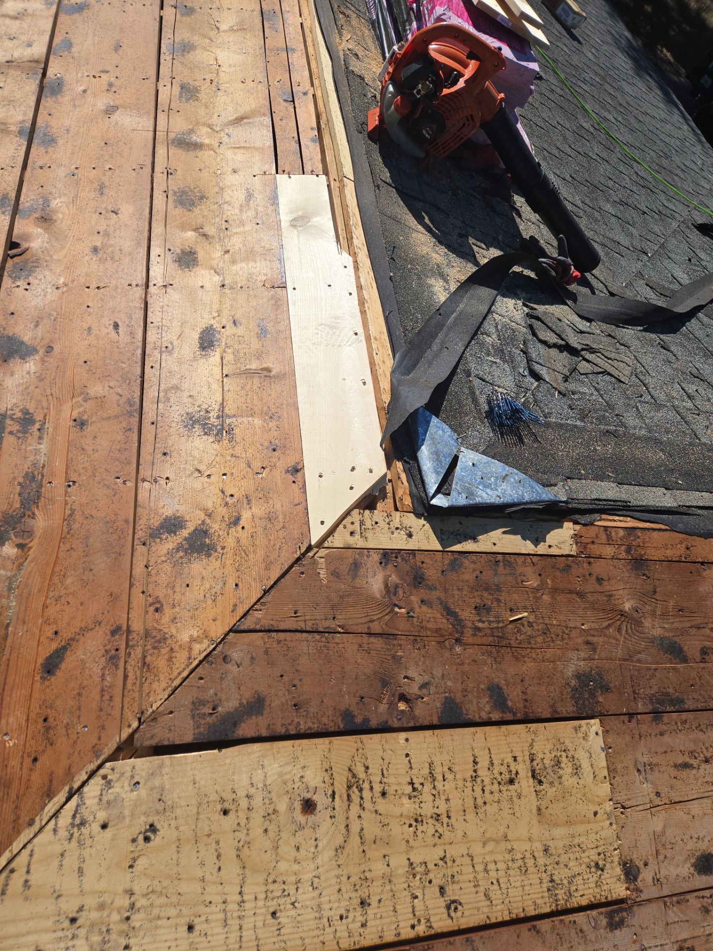 Project in St. Petersburg 33705 by Mitchell Roofing Company LLC 