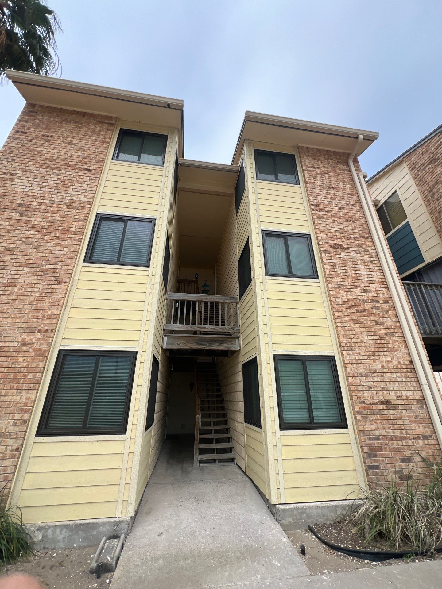 Exterior remodel Fortuna Bay Condos by Bayfront Roofing and Construction