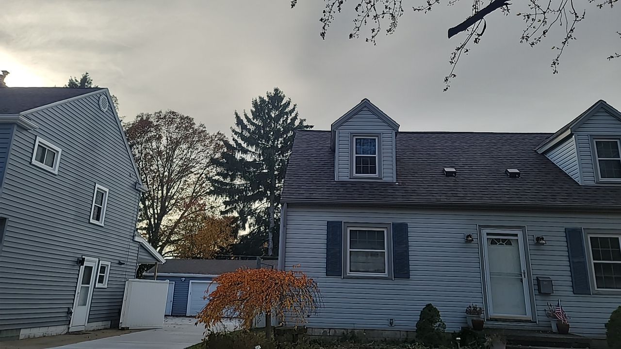 ATLAS PINNACLE PRISTINE COLOR: COPPER CANYON DRIP EDGE: WHITE by Eagle Eye Roofing