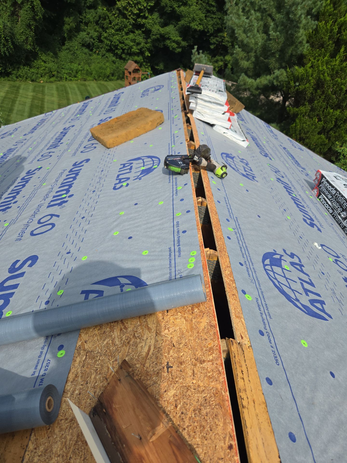 Atlas Pinnacle, Color, Copper Canyon, Drip Edge, Color, Royal Brown by Eagle Eye Roofing