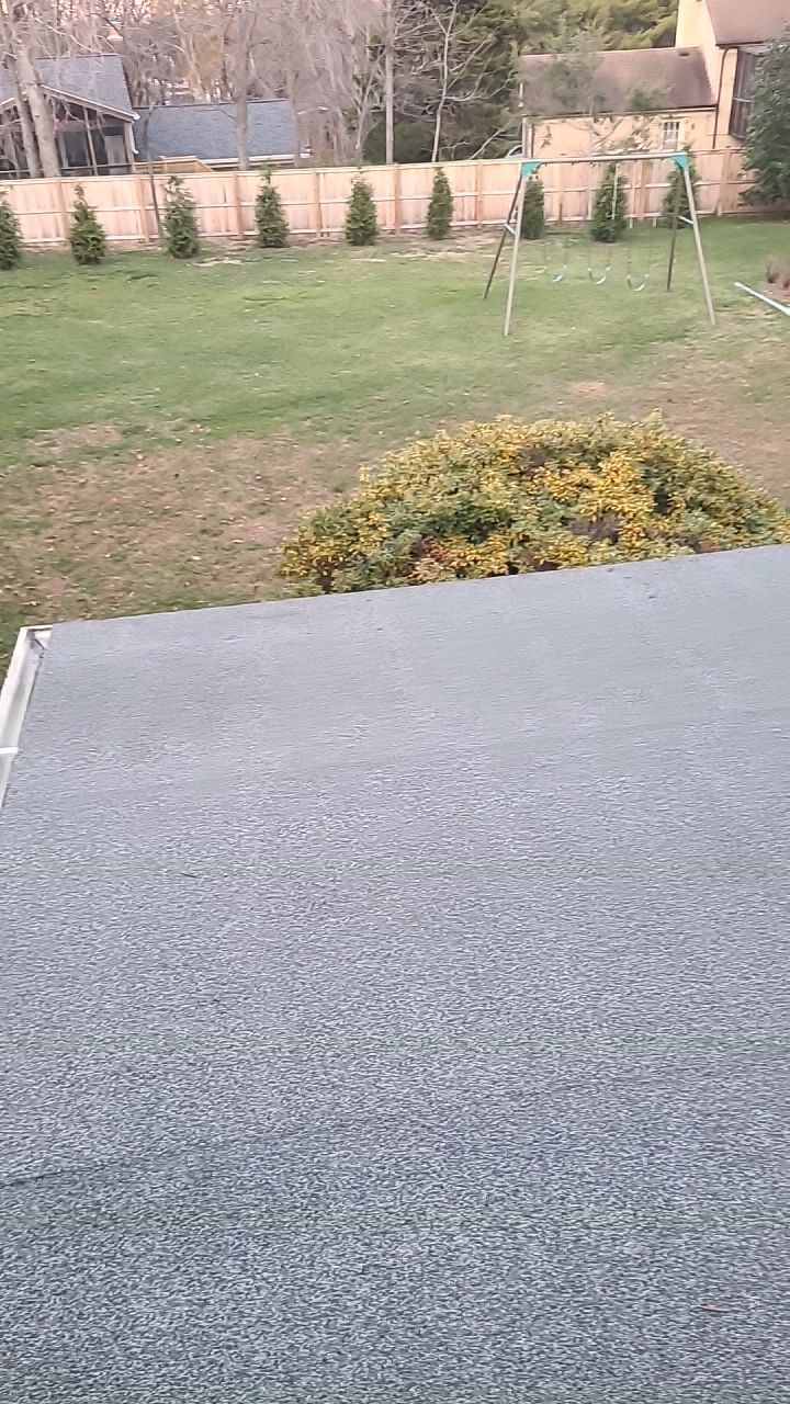 Herndon: CertainTeed Landmark Pro Designer Shingles in Max Def Driftwood by RM Banning, Inc.