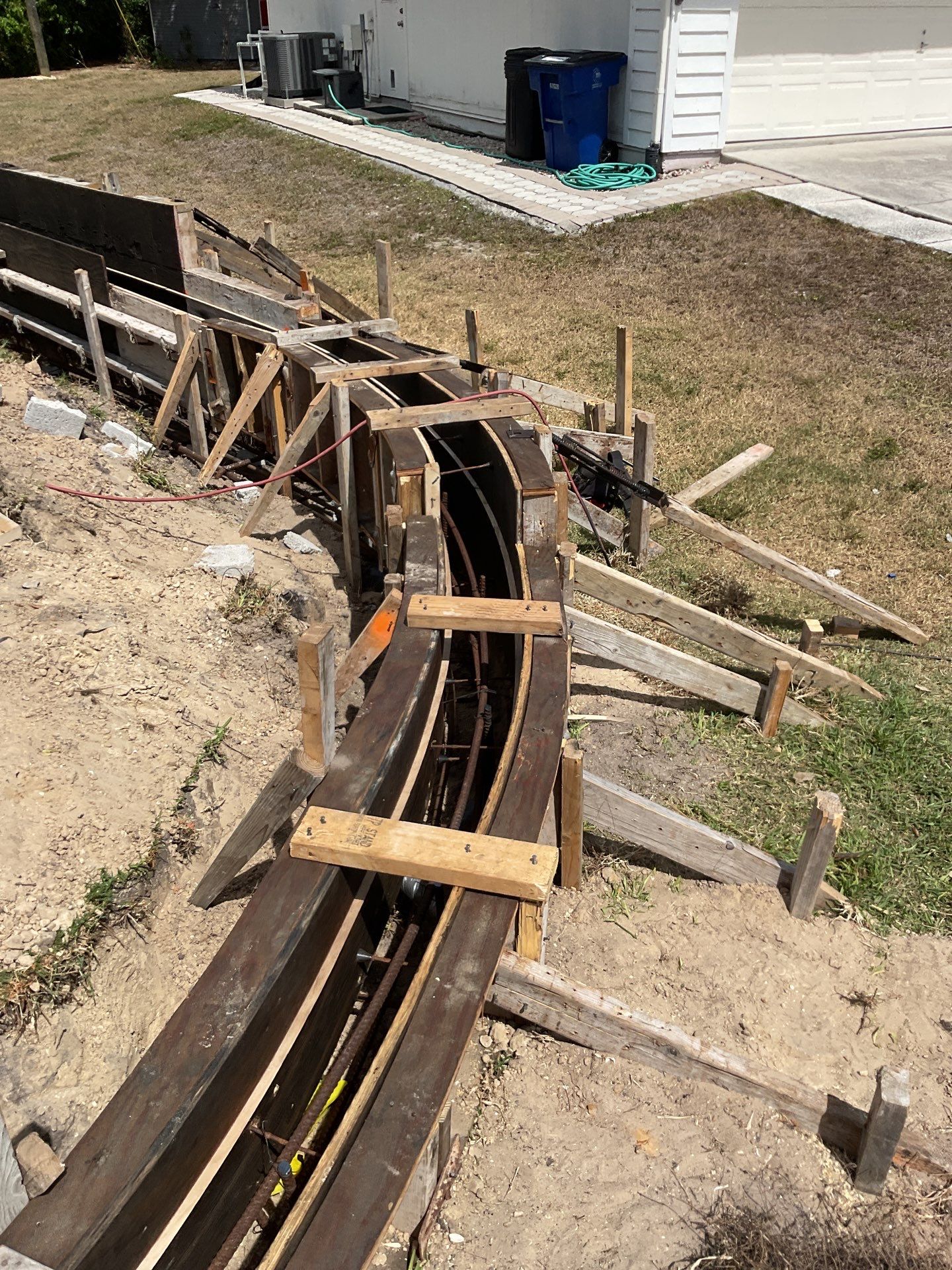 Custom Retaining Wall by Southern Gulf Construction