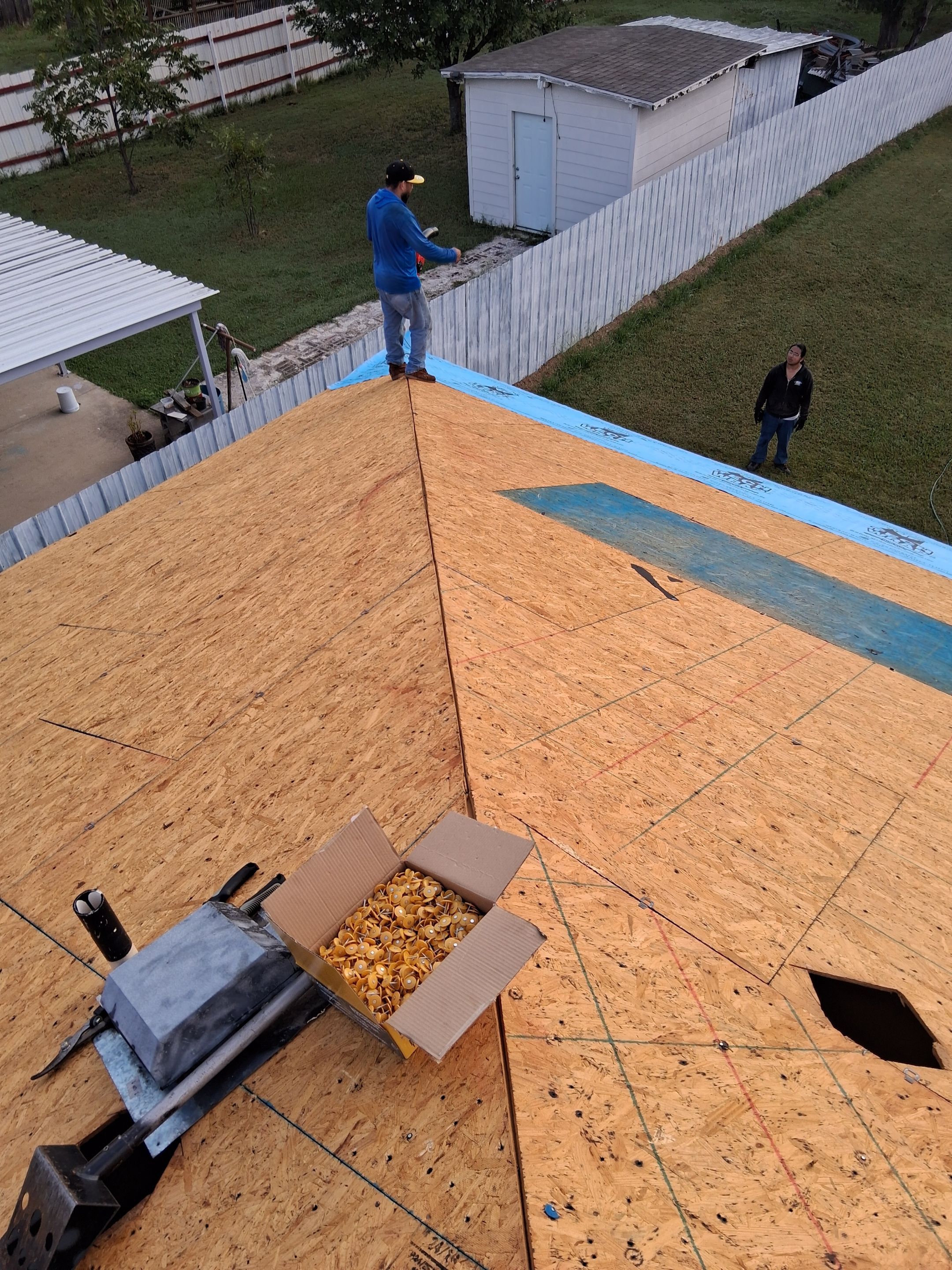 GAF Natural Shadow Charcoal  by Top Sun Roofing