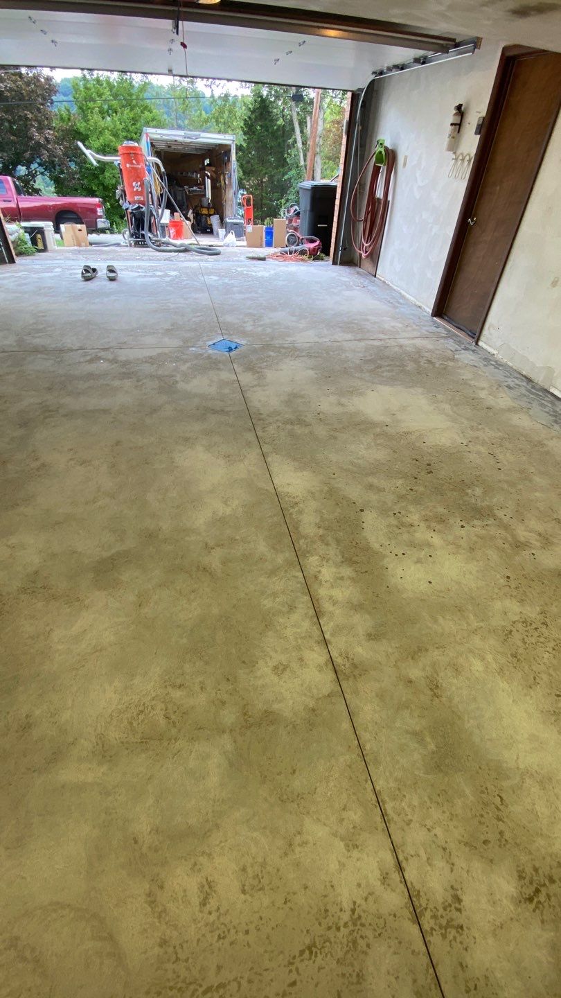 Carbon Garage Floor by Floors in a Day, Inc