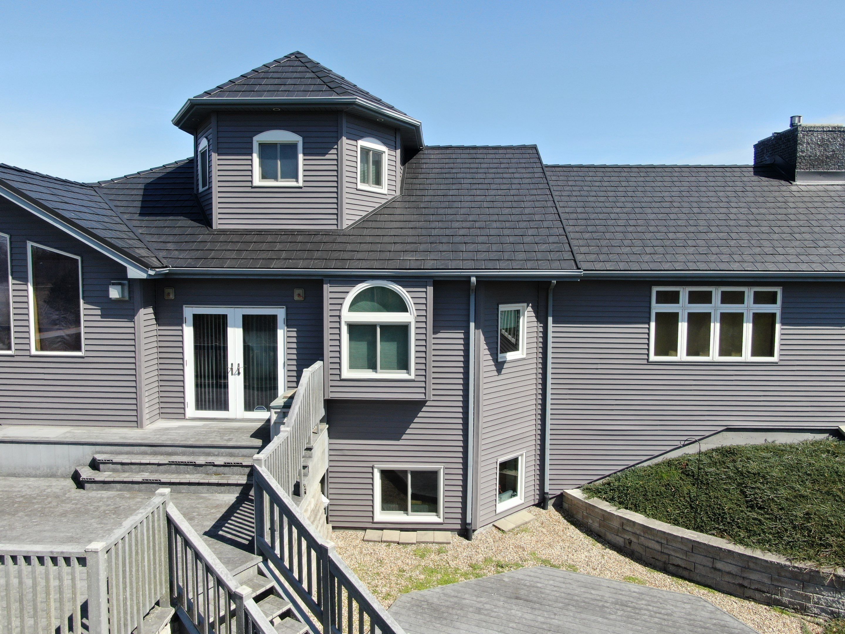 Residential Roofing Installation using Vic West Nothridge Slate by 4Ever Metal Roofing