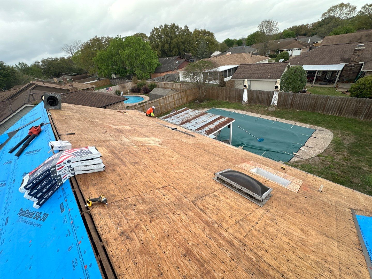 Residential Roofing Installation using Owen's Corning Duration (Lifetime) Shingles by Roof Repair Company