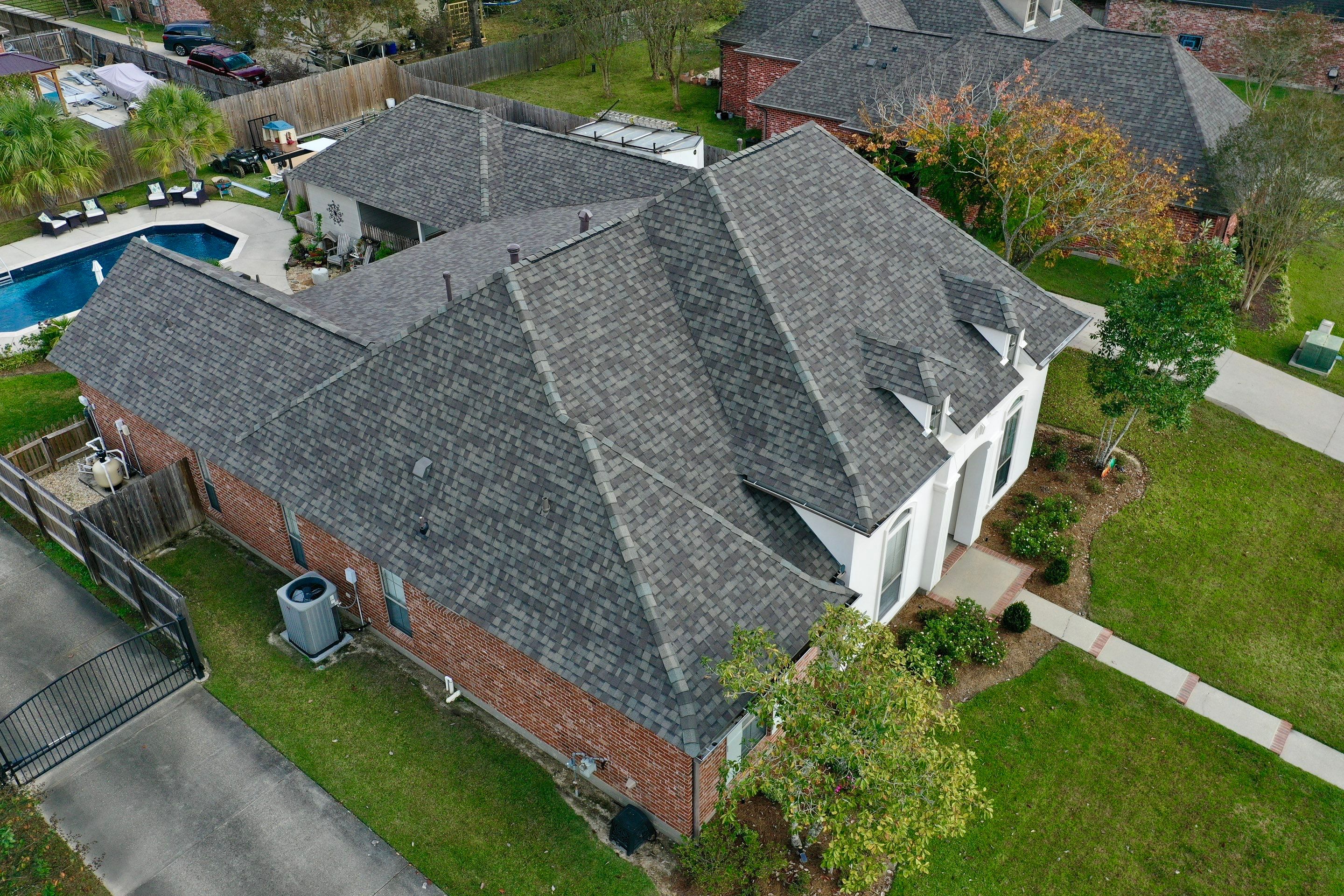 Weathered Wood - Certainteed by Top Team Roofing & Construction