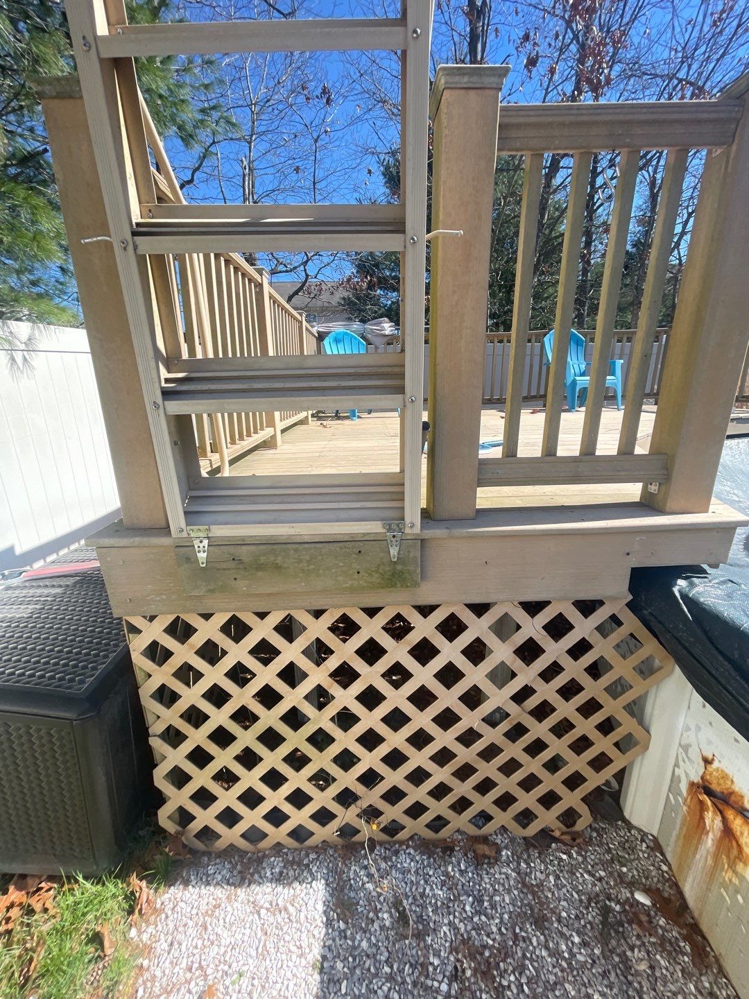 Fence Cleaning-Vinyl & House Wash by SJ Exterior