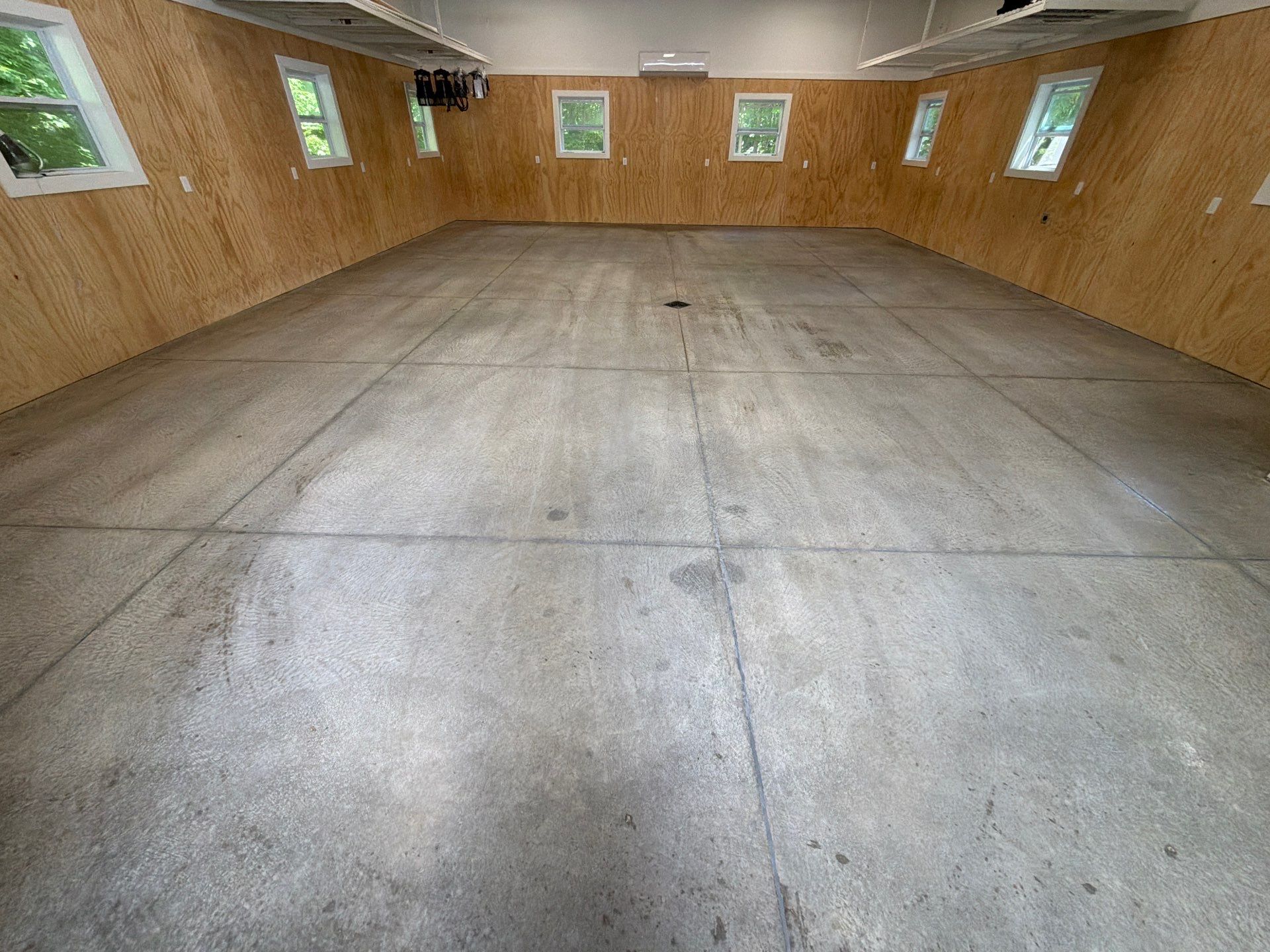 Garage Epoxy Floor Installation and Concrete Surface Polishing in Shelby by Gordon Painting