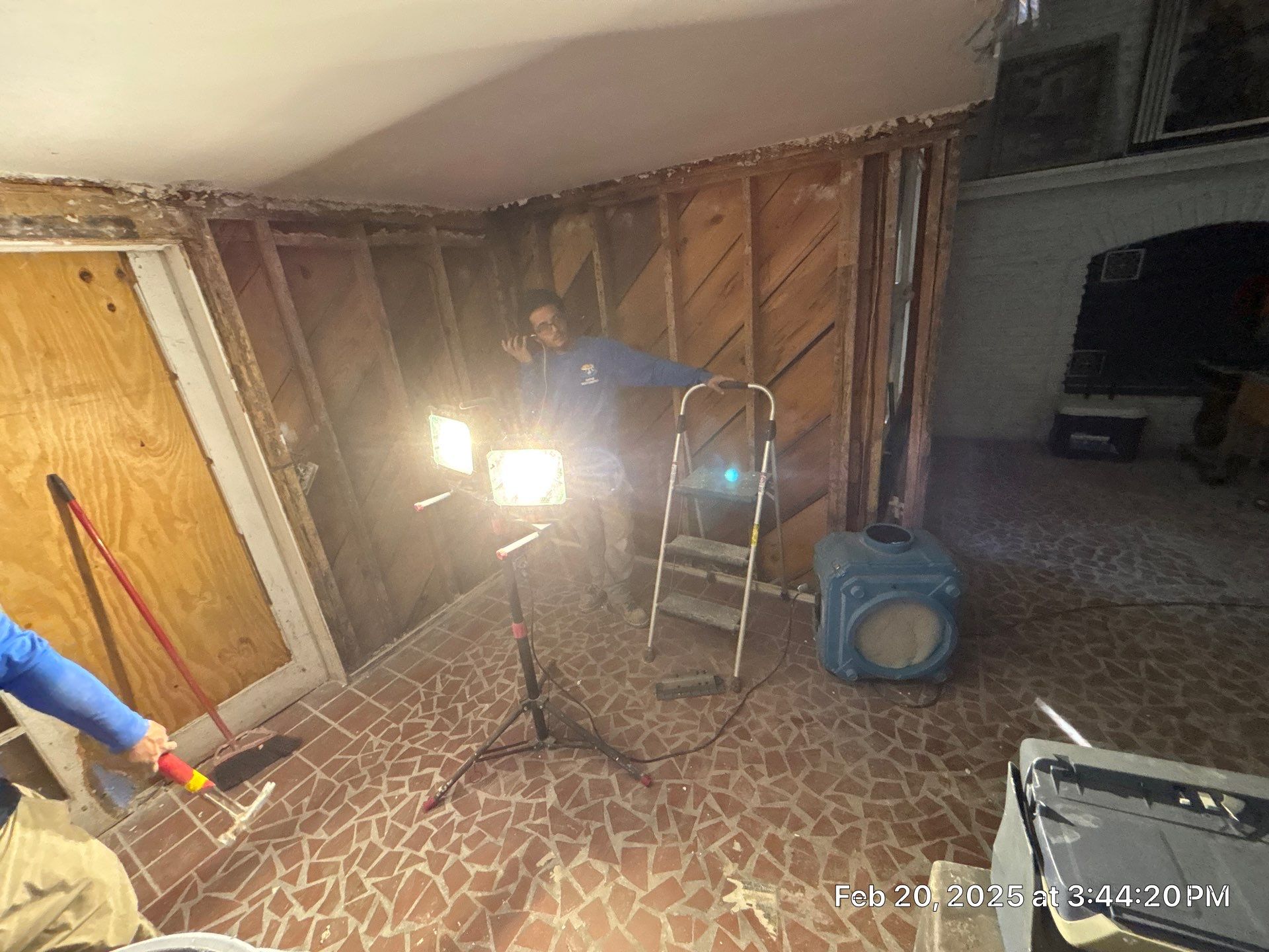 Mold Removal And Remediation In Saint Petersburg  by Ampm Restoration Services 