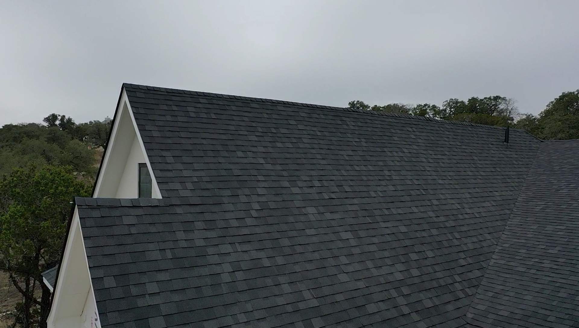 New Home Construction using Owens Corning 30 year Architectural Shingles by Premier Roofing and Contracting