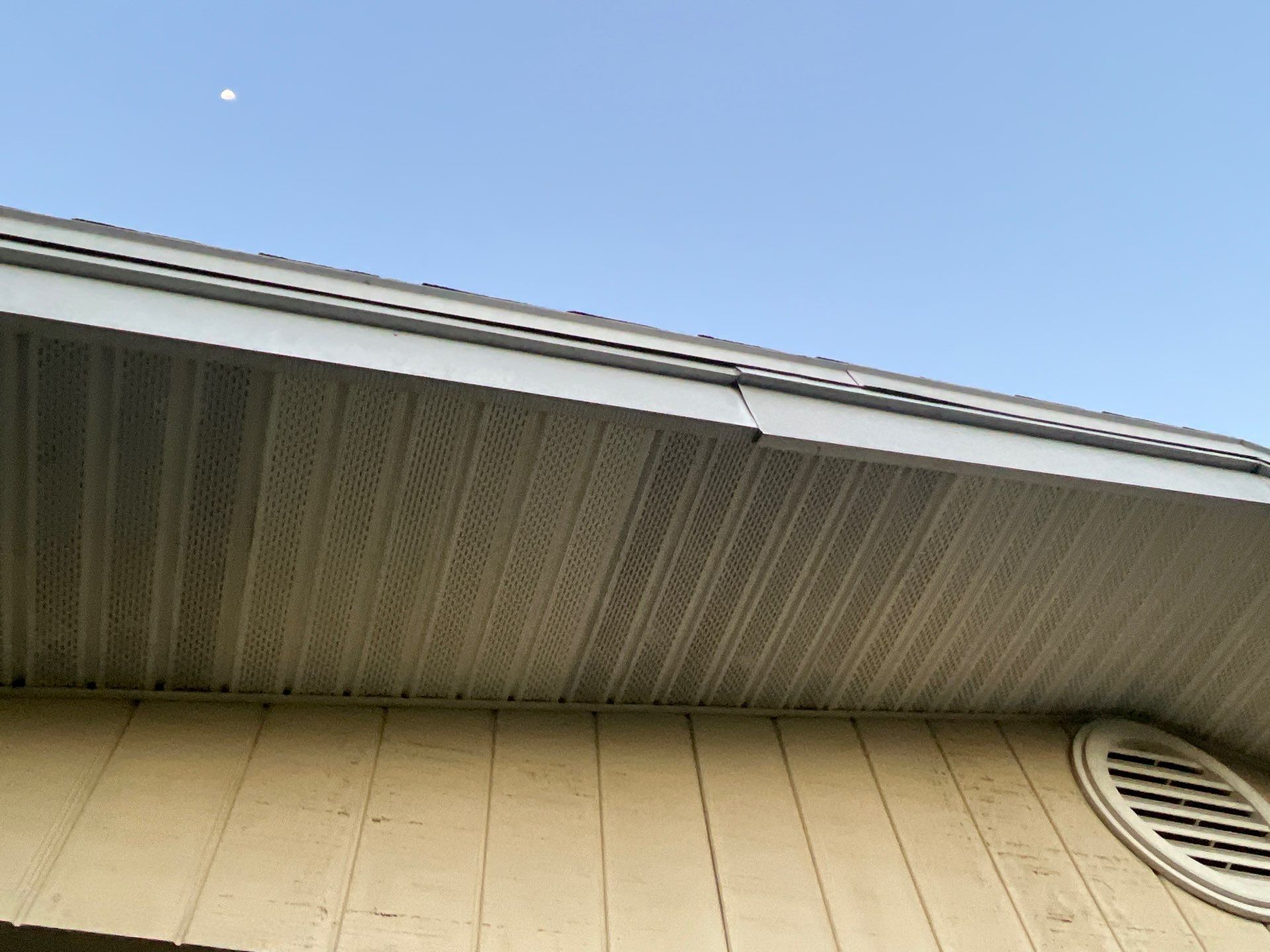 Project in St. Petersburg 33710 by Mitchell Roofing Company LLC 