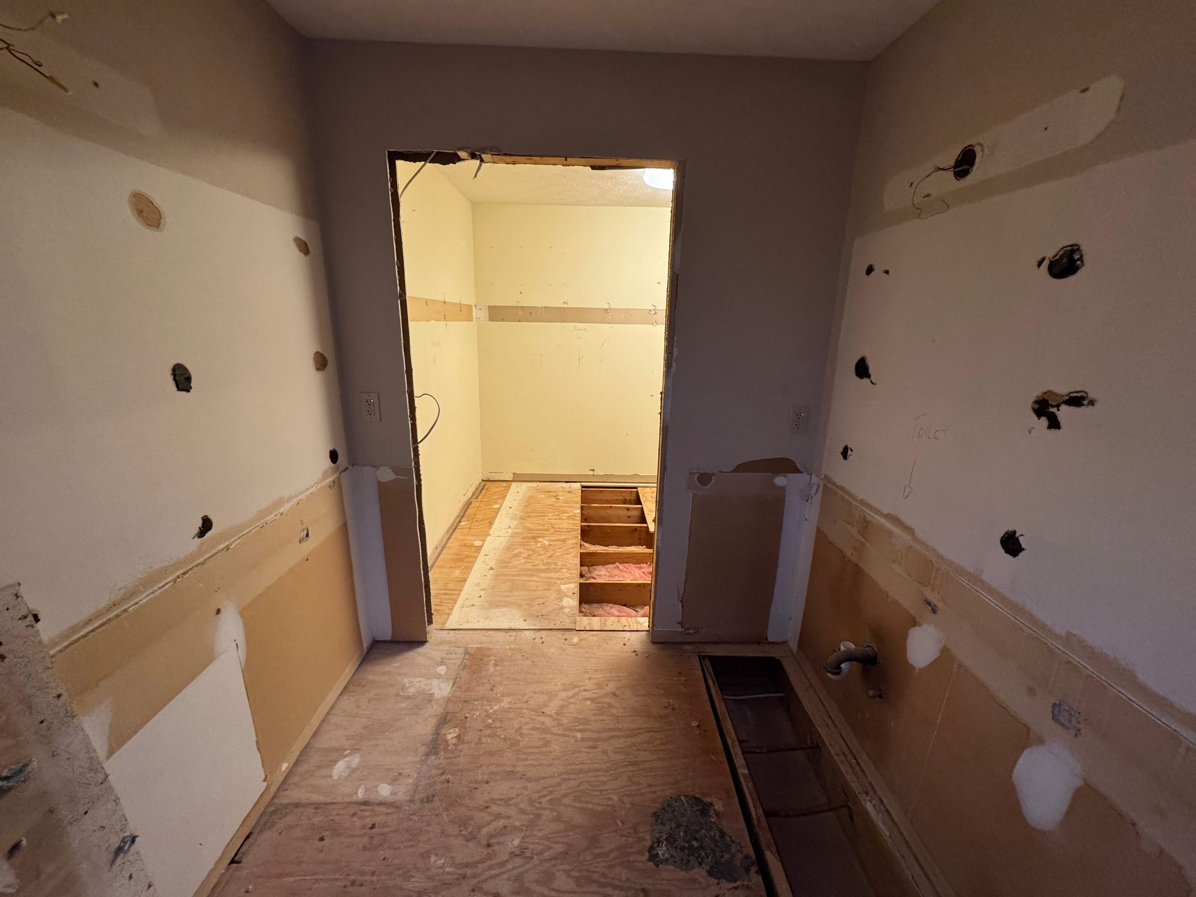 Master bathroom remodeling by Prudencio