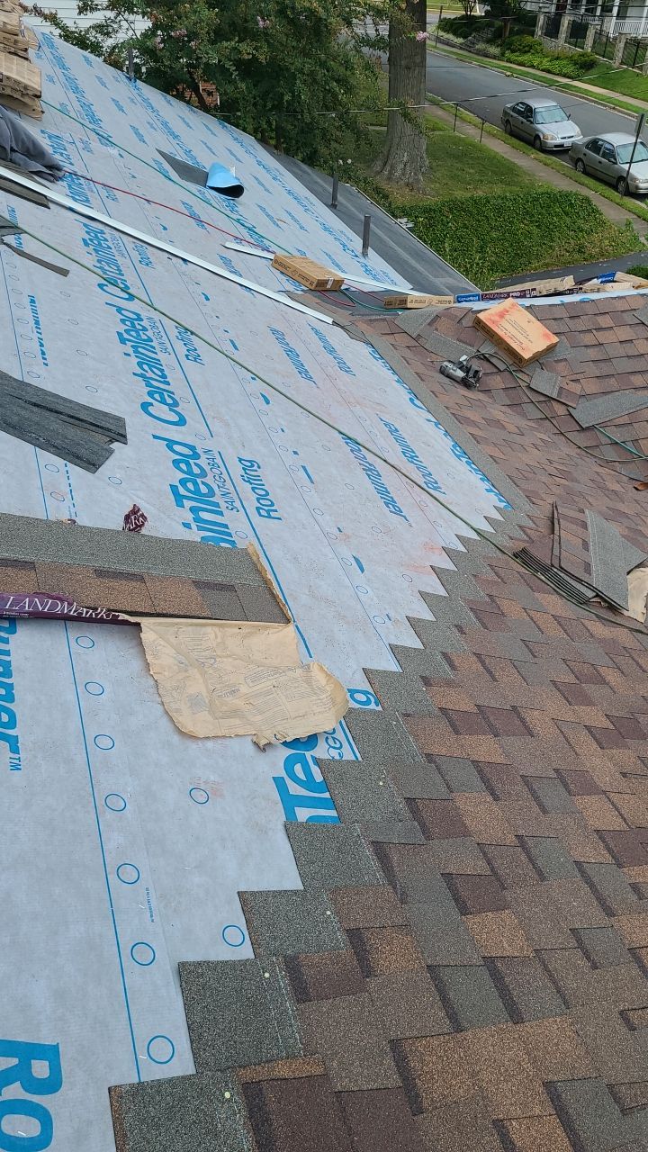 Arlington: CertainTeed Landmark Pro Designer Shingles in Max Def Heather Blend by RM Banning, Inc.