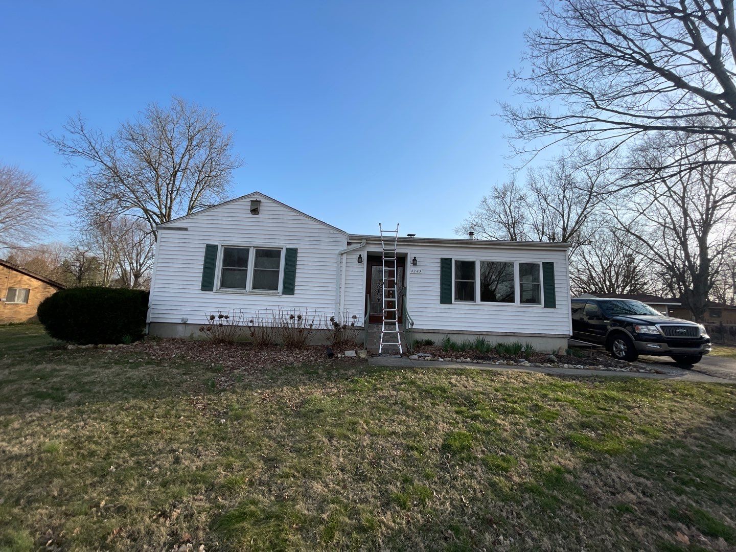 Residential Roofing Installation Using Onyx Black Durations by WIW Enterprises Inc